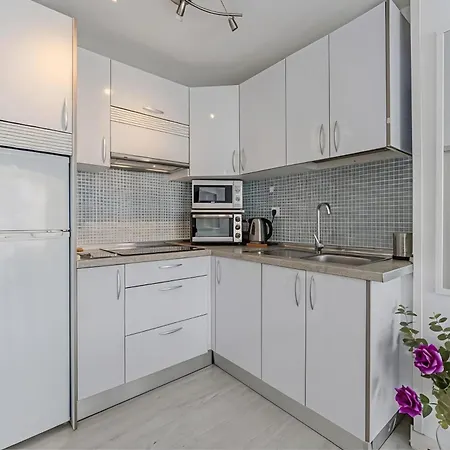 Apartament Montana Roja *